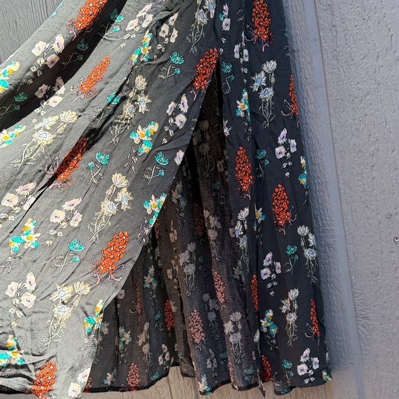 Natural Life Floral Maxi Skirt - Size: S - Picture 5 of 12